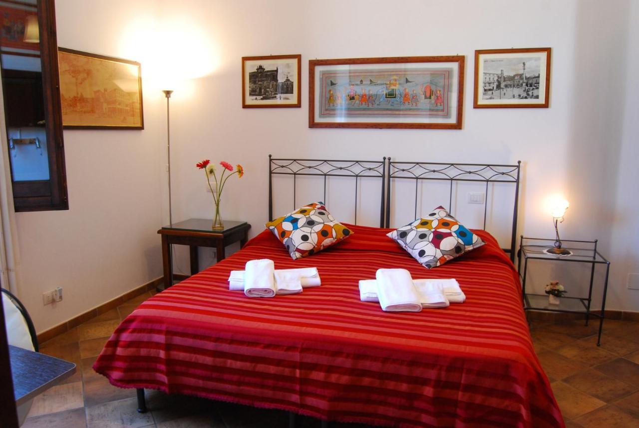 B&B Corte Barocca Lecce Exterior foto
